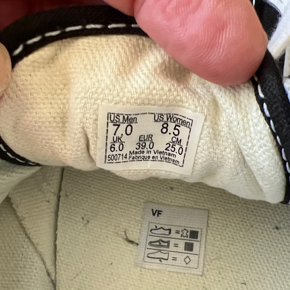 Vans Black and White Sneakers - Picture 5 of 6